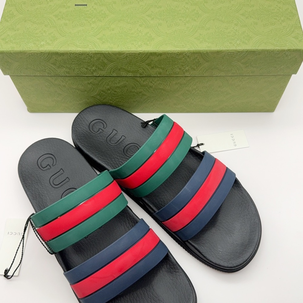 NWB Authentic Men's Gucci  Double Striped Slide Rubber Sandals Size 10 (US 10.5)
